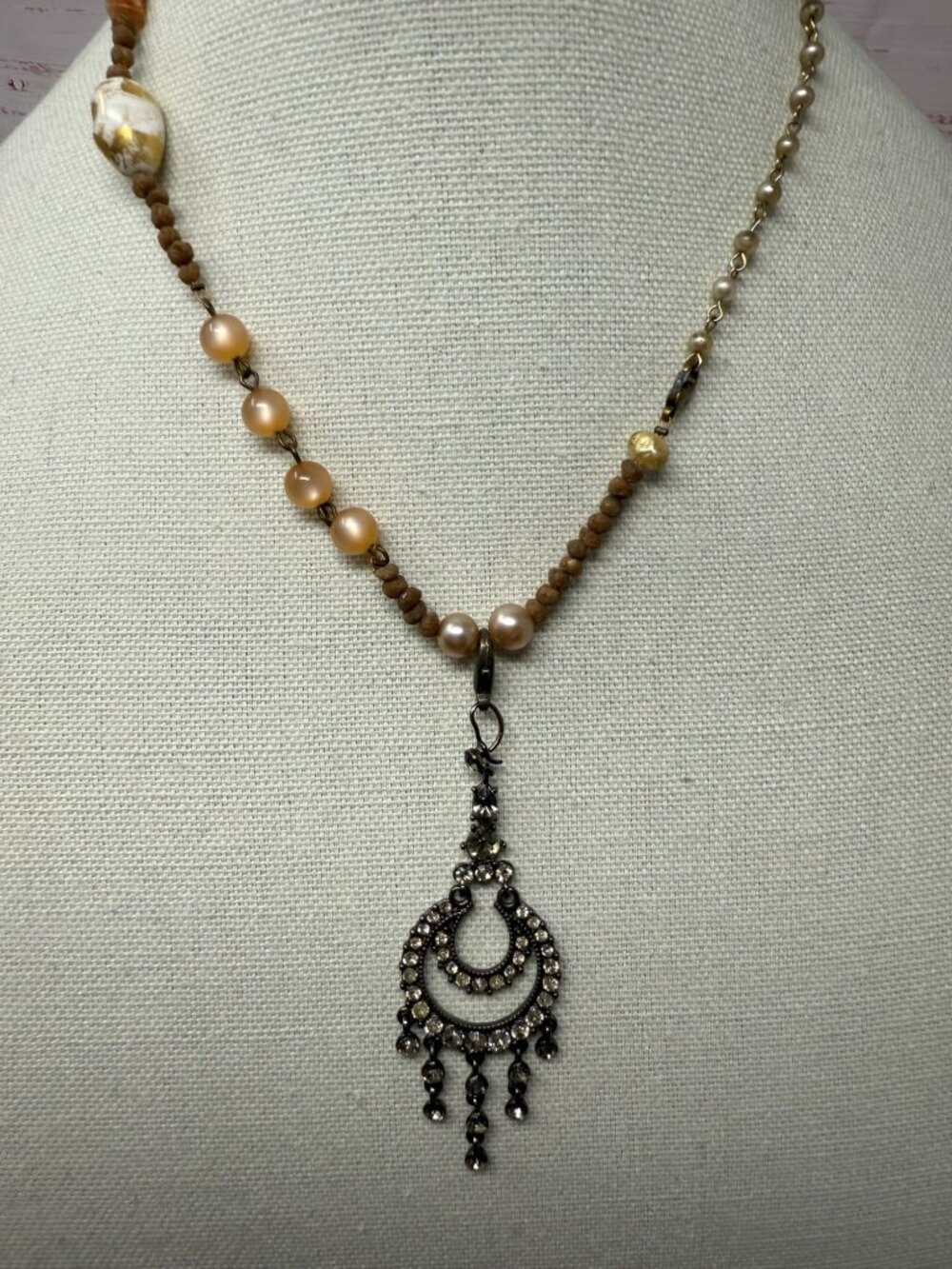 Rhinestone Pendent Beaded Necklace ~ 17"